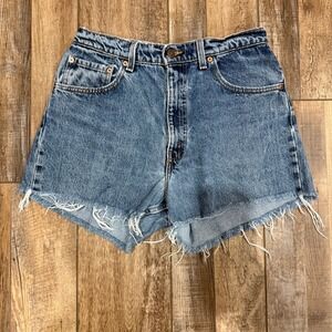 Levis 550 Vintage High Waisted Cut Off Denim Shorts Medium Wash Blue W34